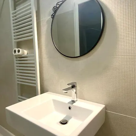 Apartment Via Galliera *